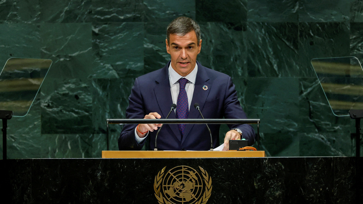 Sánchez se convierte en el primer <i>presidente</i> español que no menciona a Gibraltar en la ONU