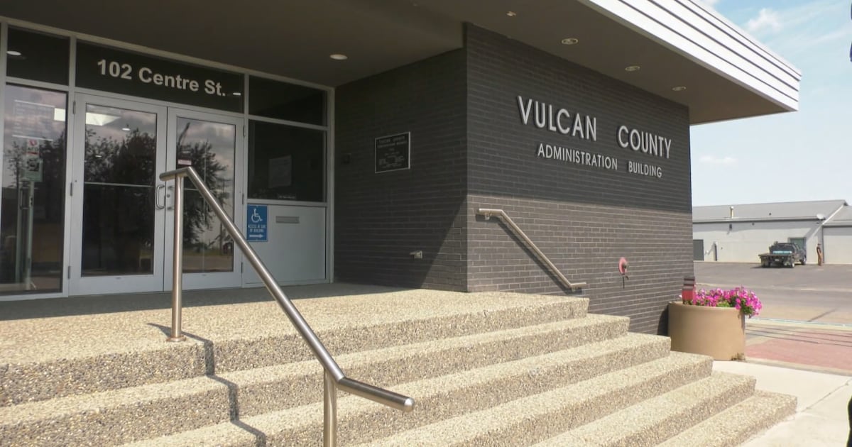 <i>Alberta</i> man hopes to win community over in Vulcan data centre review