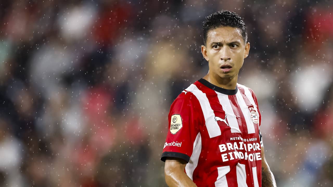 <i>PSV</i>'er Mauro Júnior debuteert als invaller voor Brazilië in oefenduel met Australië