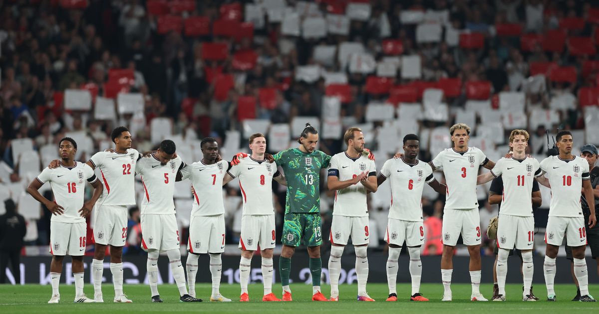 What happened at Wembley as Kevin Keegan gets tribute fit for a <i>king</i>