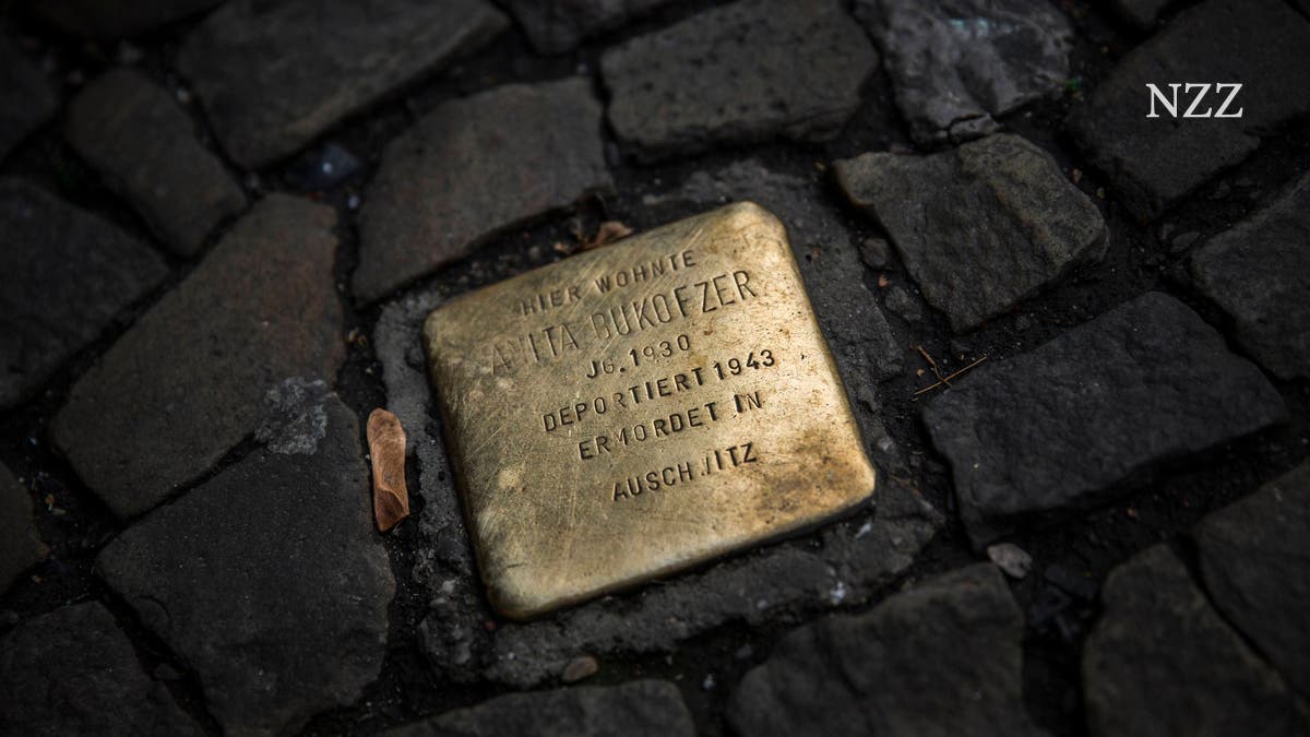 Stolpersteine-Verbot in Sachsen: AfD und <i>CDU</i> sorgen für Empörung