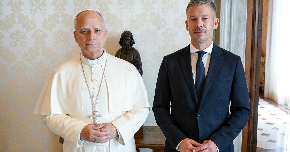 Magánaudiencián fogadta Magyar Péter miniszterelnököt XIV. Leó pápa