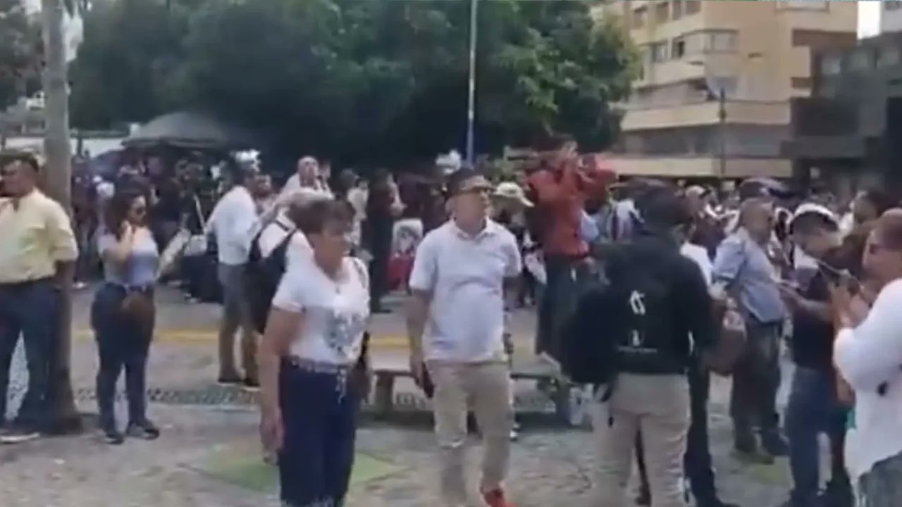 En videos: así se vivió el fuerte temblor de hoy 21 de <i>septiembre</i> de 2026 en Colombia | Noticias RCN