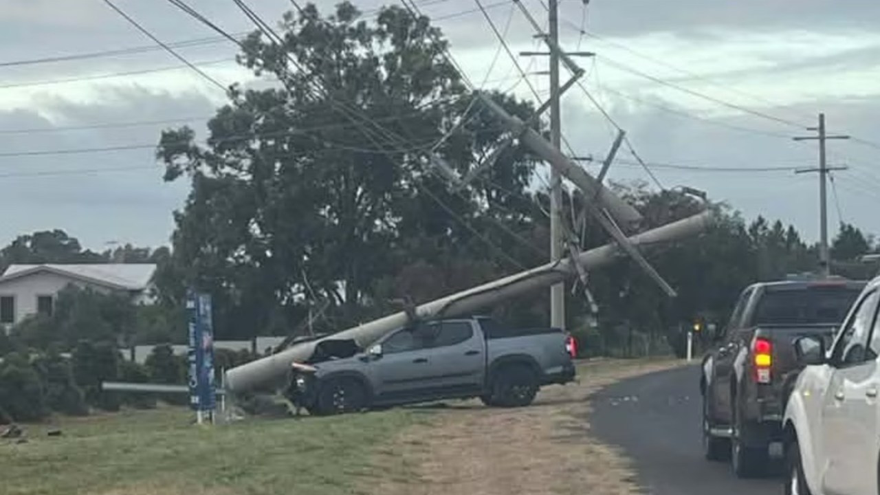More than 2,000 homes without <i>power</i> in rural Victoria after ute crashes into <i>power</i> pole