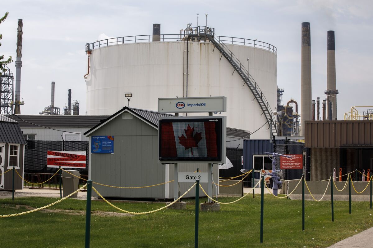 Imperial Oil CEO Calls for <i>Alberta</i> to Reject Separatism